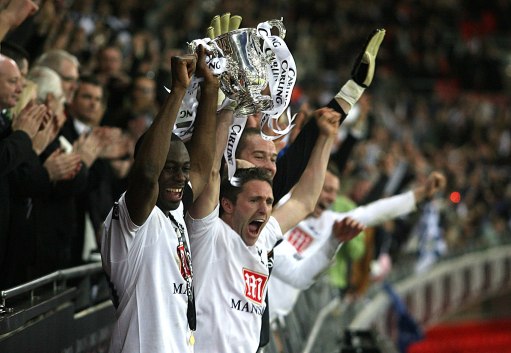 足球报：海牛资金有困难，但追加奖金第一时间就发到球队手中