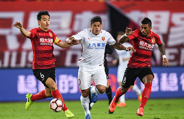 7连胜！随着维拉2-1绝杀阿森纳，英超最新积分榜出炉：曼城跌第3（维拉2-1绝杀阿森纳豪取7连胜，英超积分榜出炉：曼城跌至第3）