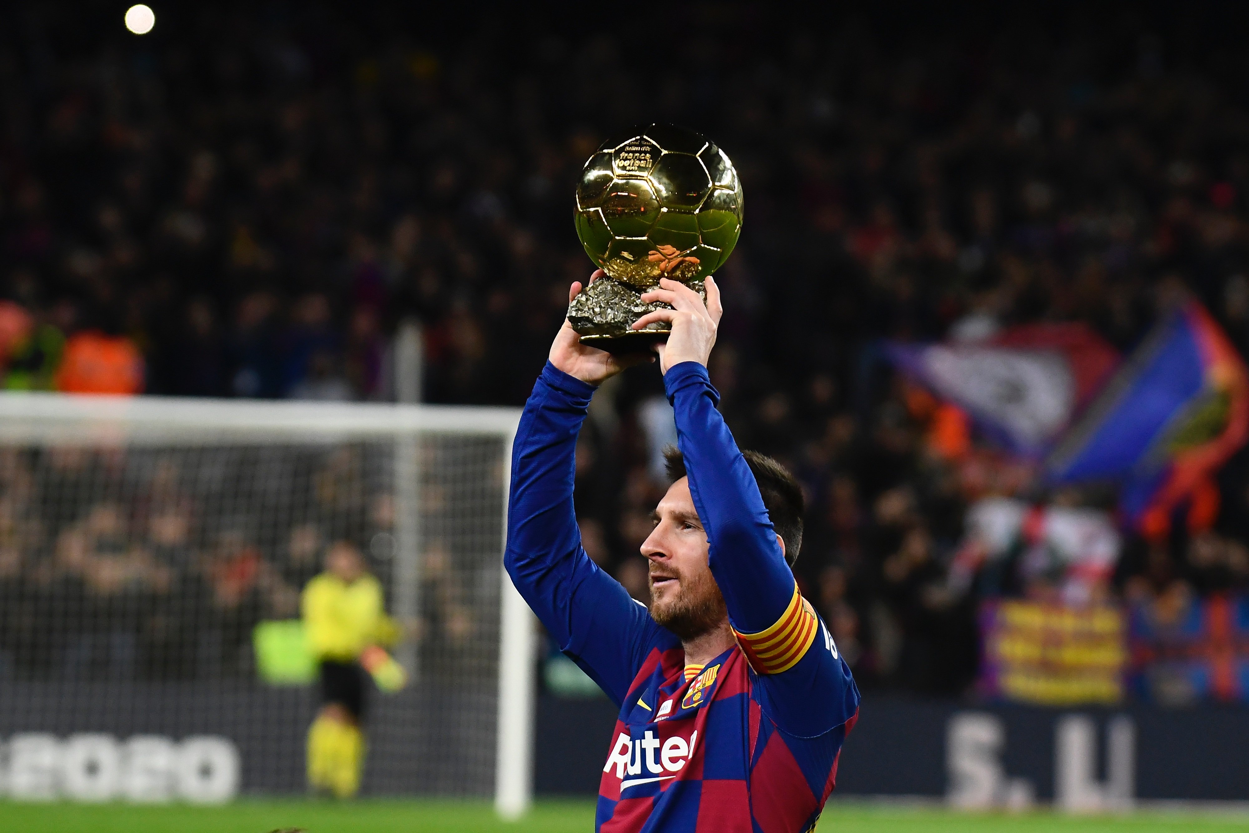 剑南春｜拜仁4-0海登海姆，斯塔尼希奇传射，凯恩、奥利塞破门（剑南春｜拜仁4-0大胜海登海姆：斯塔尼希奇传射，凯恩、奥利塞建功）