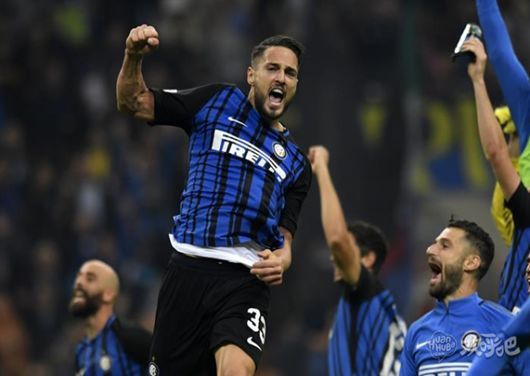 客场2-1力克中国香港，新加坡时隔41年重返亚洲杯正赛