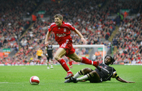 半场战报：葡萄牙体育2-0布鲁日，路易斯-苏亚雷斯传射