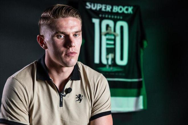 西甲-拉菲尼亚双响德容破门 巴萨5-1马略卡（西甲：拉菲尼亚梅开二度，德容建功，巴萨5-1大胜马略卡）