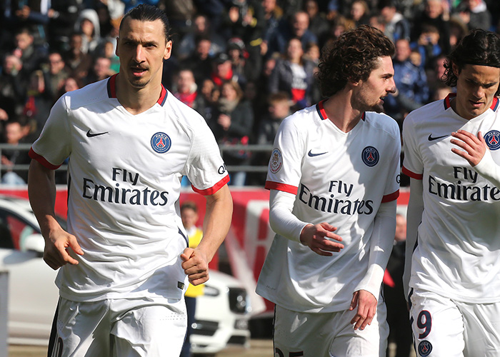 圣吉罗斯主帅：我们打欧冠不是来当旁观者，要让马竞感到压力（圣吉罗斯主帅：踢欧冠不做看客，目标给马竞制造压力）