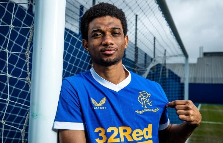 U22国足本期名单与熊猫杯名单对比：刘诚宇、汪士钦落选