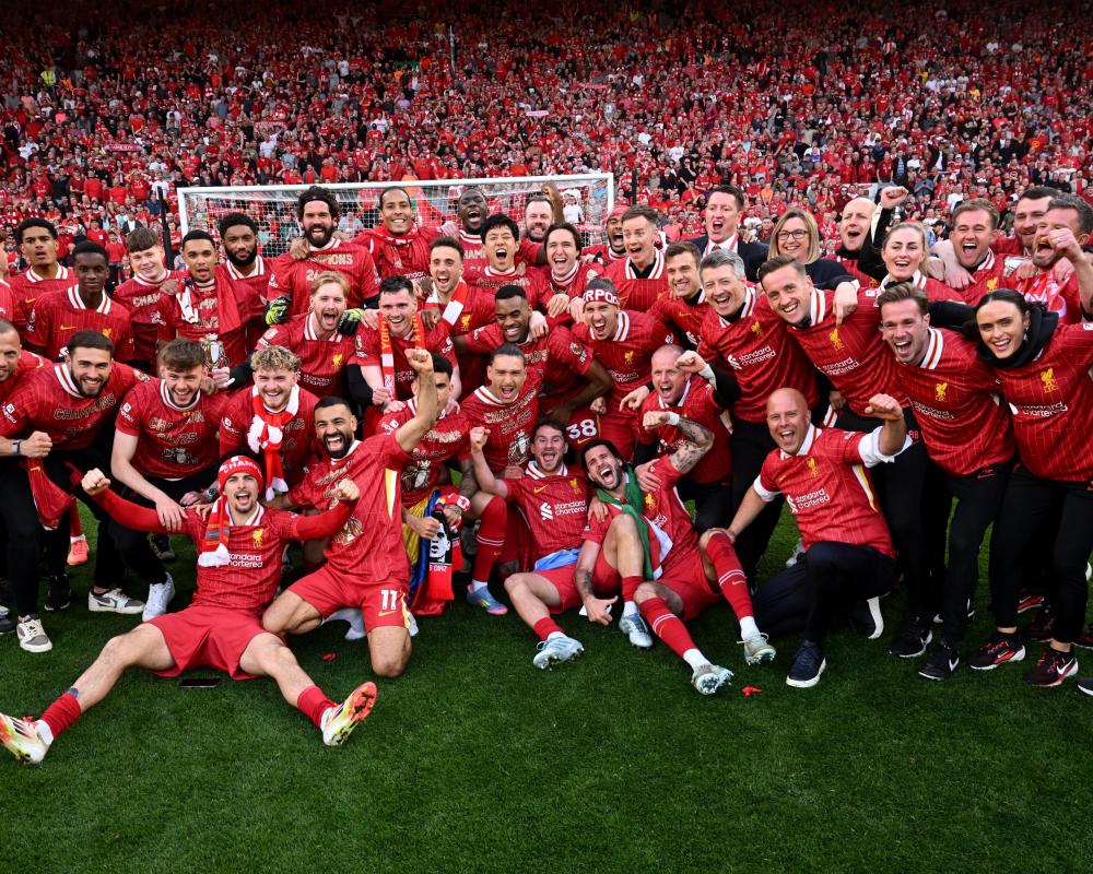 建队基石！武磊、颜骏凌等7人随海港四夺中超冠军（海港四夺中超，武磊、颜骏凌等7将成夺冠基石）