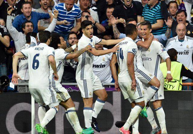 邵佳一告别西海岸球员：一天是你们教练，就永远是