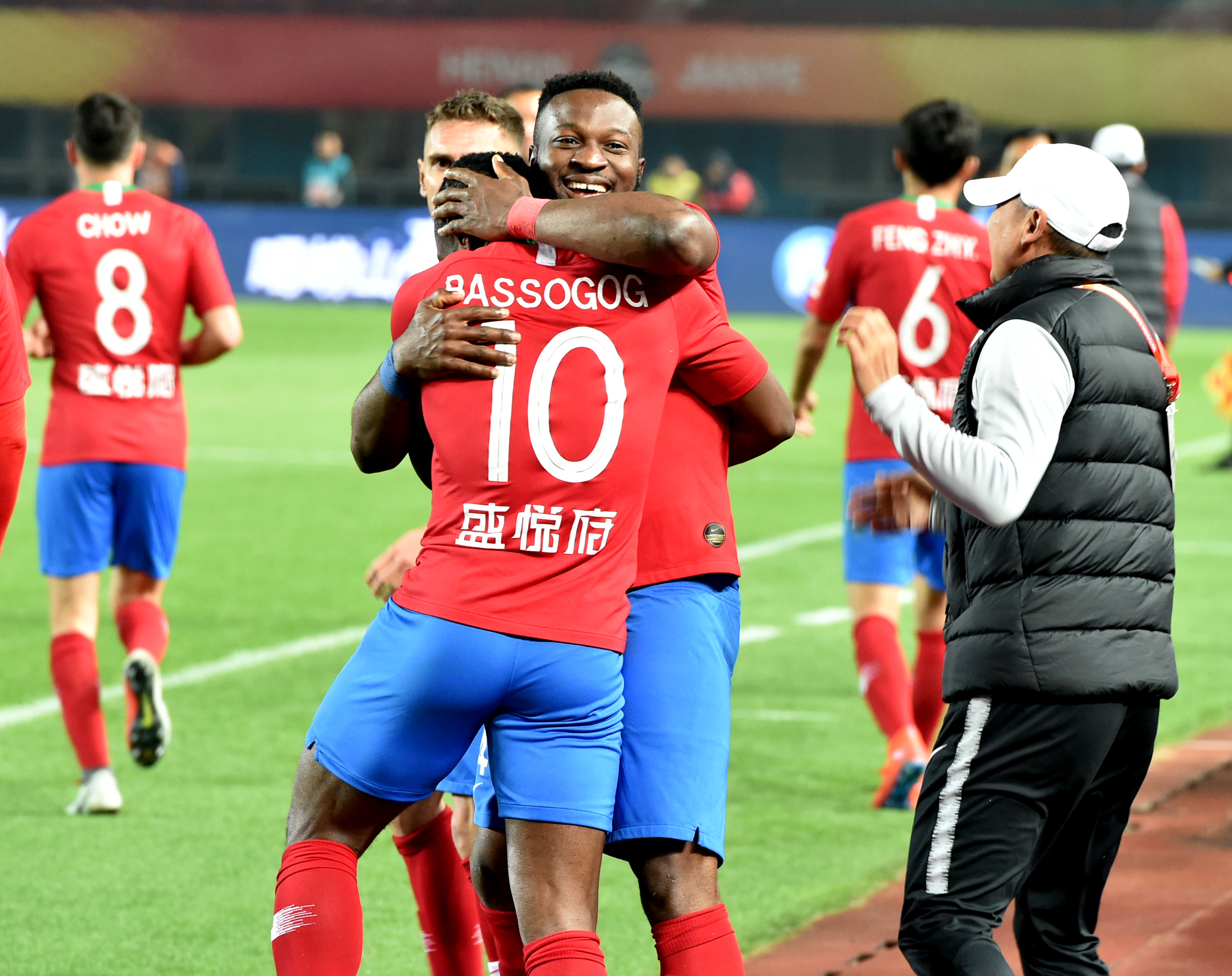 NBA战报：波特26分8助，雄鹿113-109险胜活塞